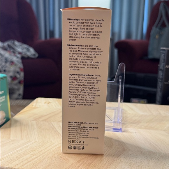 NEXXT Glitter Body Lotion - Pink - Picture 3 of 3